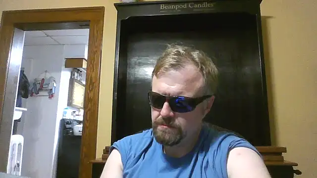 Snapshot of TheOneDonShaun chatting on April 24, 2026, 3:52 am TheOneDonShaun online show from April 24, 2026, 3:52 am