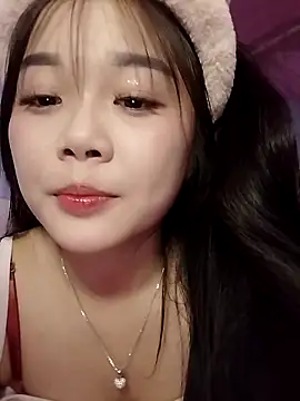 Snapshot of Baa-bee22 chatting on May 4, 2026, 6:27 am Baa-bee22 online show from May 4, 2026, 6:27 am