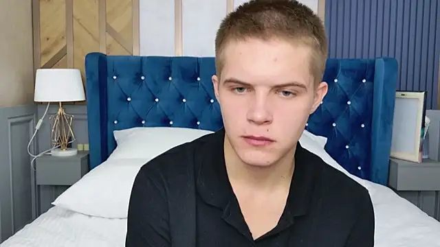 Piter Ward online show from November 24, 2025, 11:05 pm