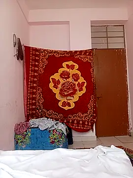 CUTE-LOVE-SWEETS online show from April 17, 2026, 4:15 am