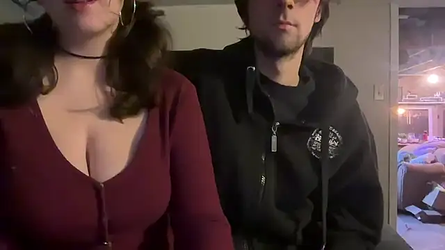 Snapshot of chaton_blanche chatting on November 25, 2025, 10:21 pm chaton blanche online show from November 25, 2025, 10:21 pm