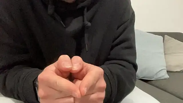 Noxial Red online show from November 27, 2025, 8:09 pm