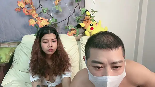 zghn00 online show from November 25, 2025, 2:39 pm