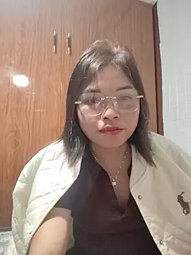 Snapshot of Cover-baa chatting on December 15, 2025, 11:16 am Cover-baa online show from December 15, 2025, 11:16 am