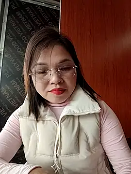 Snapshot of Cover-baa chatting on January 10, 2026, 12:50 am Cover-baa online show from January 10, 2026, 12:50 am