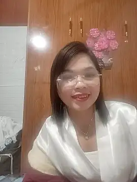 Snapshot of Cover-baa chatting on January 13, 2026, 11:19 pm Cover-baa online show from January 13, 2026, 11:19 pm