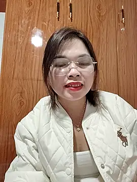 Snapshot of Cover-baa chatting on January 7, 2026, 8:58 pm Cover-baa online show from January 7, 2026, 8:58 pm