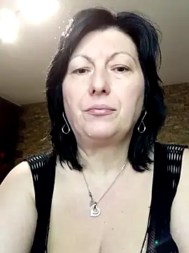 Snapshot of LeillaaX chatting on March 3, 2026, 6:31 am LeillaaX online show from March 3, 2026, 6:31 am