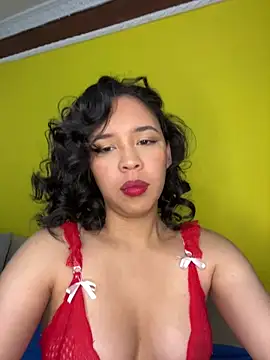 Esmerald 1111 online show from February 13, 2026, 10:04 am