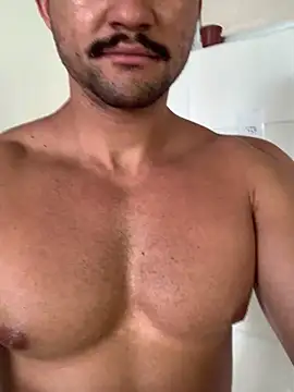 Snapshot of bigodeforte chatting on November 26, 2025, 6:41 pm bigodeforte online show from November 26, 2025, 6:41 pm