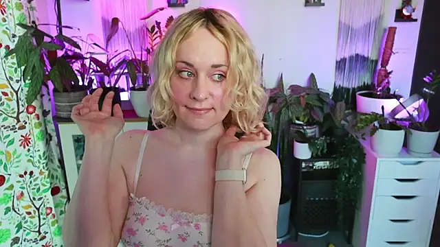 xzoeyryanx online show from May 22, 2026, 5:22 pm