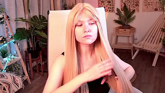 RickiOwens online show from January 17, 2026, 6:39 am