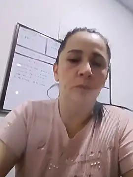 Snapshot of Sex_Annie chatting on July 2, 2026, 5:13 am Sex Annie online show from July 2, 2026, 5:13 am
