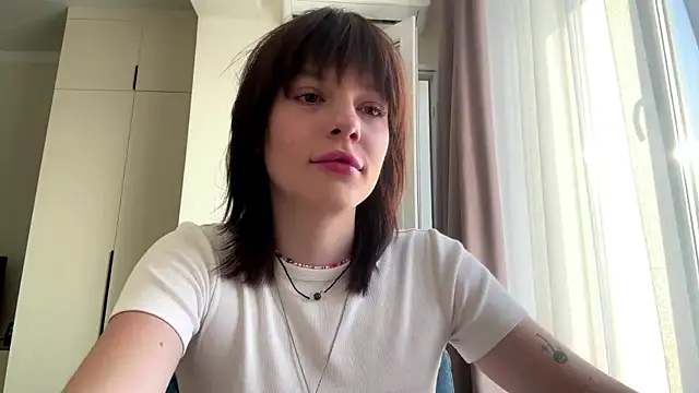 LollySimes online show from November 26, 2025, 9:20 am