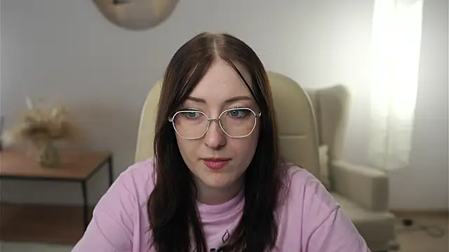 AyannaHerriott online show from November 19, 2025, 1:00 pm