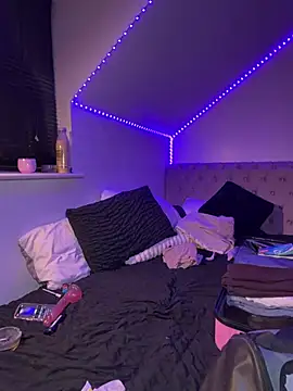 Badcrystal online show from March 27, 2026, 10:22 pm