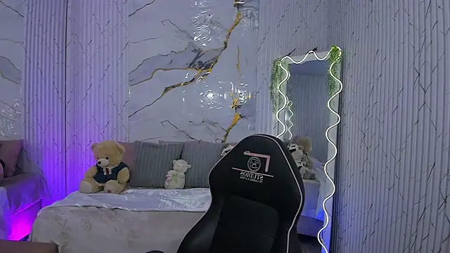 Canndyy tay1 online show from April 1, 2026, 6:49 pm