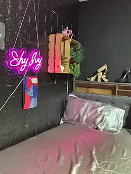 Shy-Ivy online show from May 21, 2026, 8:50 pm