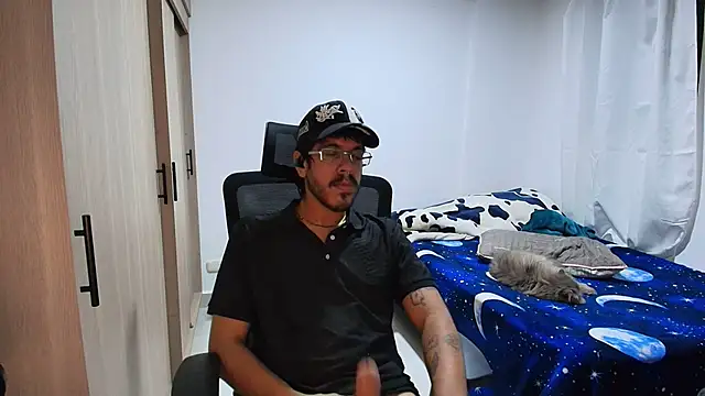 naitt  online show from December 2, 2025, 2:45 am