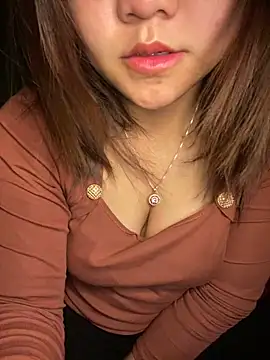 Snapshot of Sunset-yll chatting on February 9, 2026, 10:30 pm Sunset-yll online show from February 9, 2026, 10:30 pm