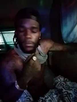 Snapshot of Faevaca38_ chatting on November 25, 2025, 10:43 pm Faevaca38 online show from November 25, 2025, 10:43 pm