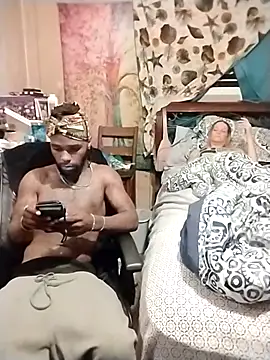 Snapshot of Faevaca38_ chatting on November 28, 2025, 1:06 am Faevaca38 online show from November 28, 2025, 1:06 am