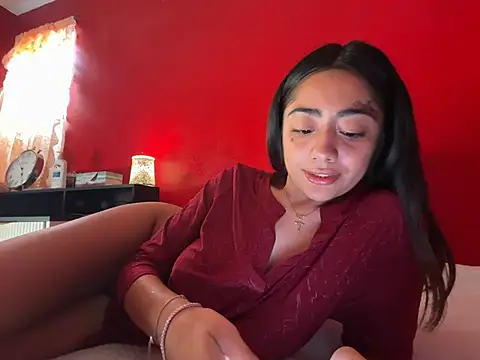 reinaass online show from June 5, 2026, 11:54 pm