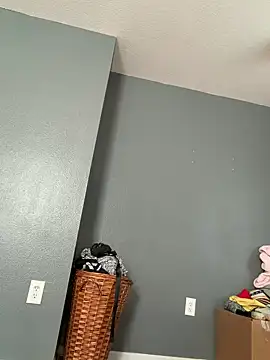 reinaass online show from April 5, 2026, 12:28 am