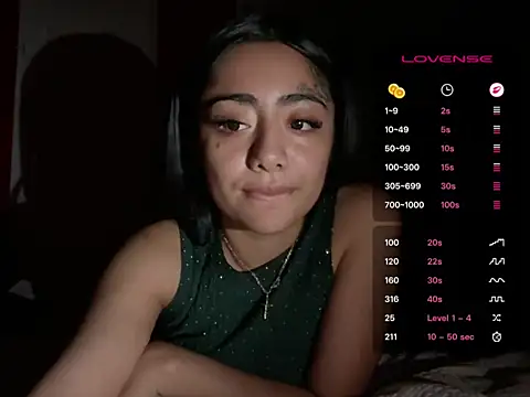 reinaass online show from May 22, 2026, 4:54 am