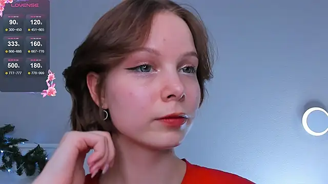 UmbraVelour online show from December 16, 2025, 3:05 pm