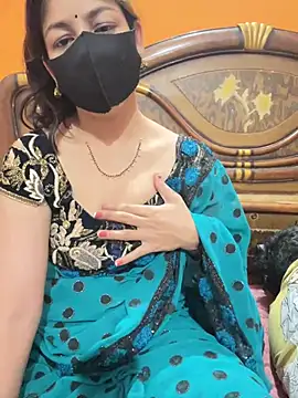 cutestpearl online show from March 28, 2026, 7:15 pm