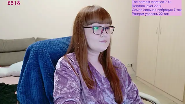 Foxy-lady online show from May 26, 2026, 7:01 pm