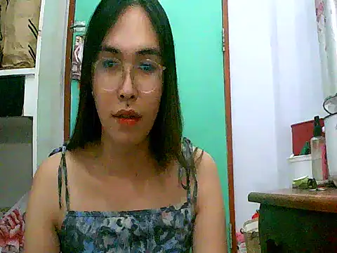 hottest solel online show from December 1, 2025, 7:15 pm