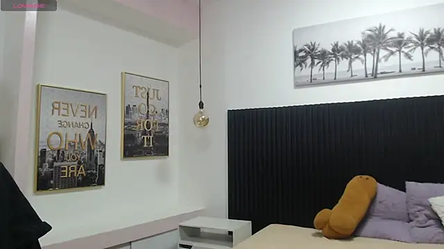 DraxBlade09 online show from December 18, 2025, 8:12 pm