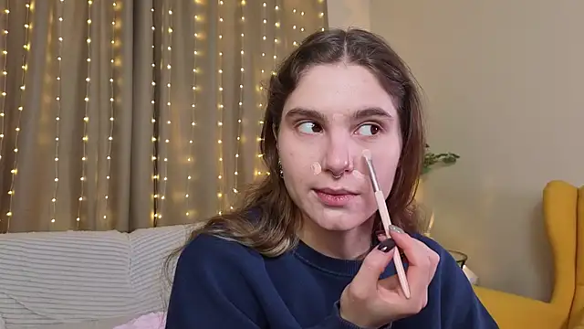 RozanneJordan online show from January 5, 2026, 5:27 pm