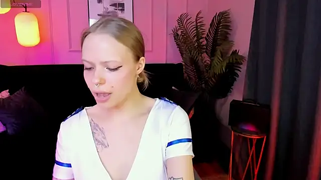 lucy loy online show from April 16, 2026, 6:58 am