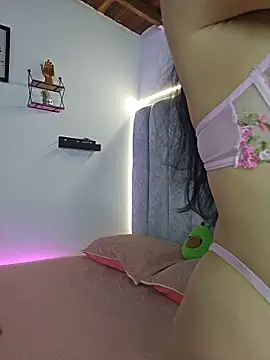  manumontoya online show from November 19, 2025, 5:35 pm