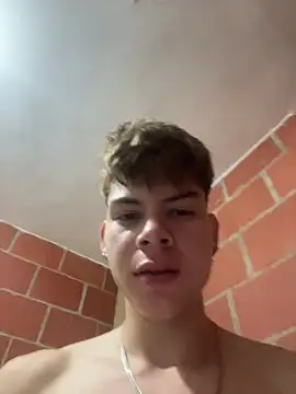 Snapshot of Handsome_boys69 chatting on February 10, 2026, 2:43 am Handsome boys69 online show from February 10, 2026, 2:43 am