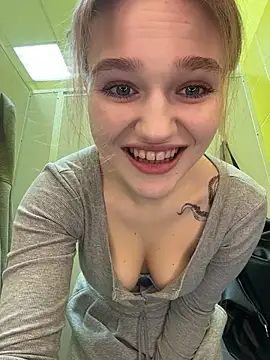 RussianWoman online show from February 20, 2026, 9:44 am