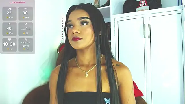 Snapshot of mia_fernand chatting on December 16, 2025, 3:27 pm mia fernand online show from December 16, 2025, 3:27 pm