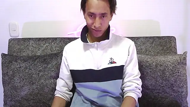 liam  blake online show from November 28, 2025, 3:17 am