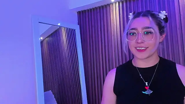 GabyRose9 online show from April 6, 2026, 8:21 pm