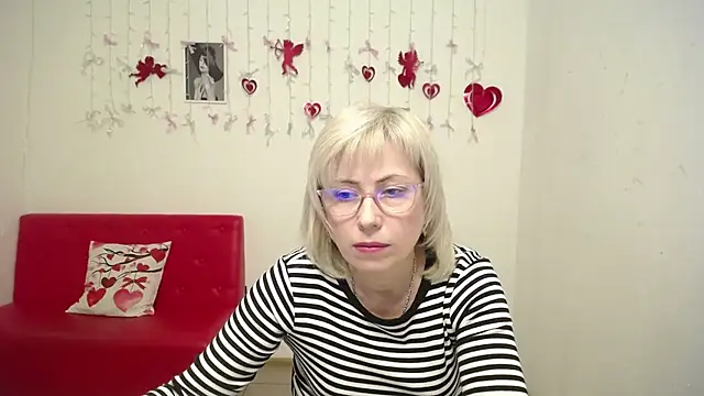 LaurenWishy online show from February 13, 2026, 5:35 pm