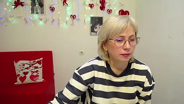 LaurenWishy online show from February 5, 2026, 8:15 pm