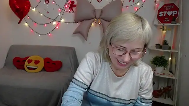 LaurenWishy online show from February 10, 2026, 7:46 pm