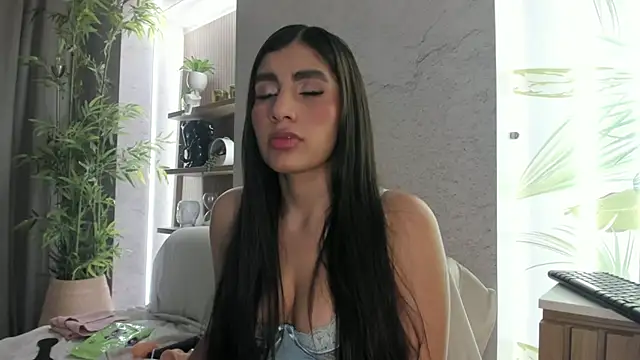 IsabelaStefano online show from February 23, 2026, 3:08 am