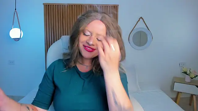 Snapshot of Alaska_deluxe chatting on February 7, 2026, 11:57 pm Alaska deluxe online show from February 7, 2026, 11:57 pm