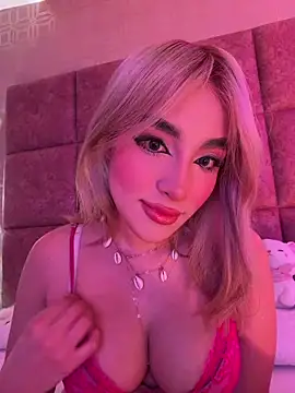 NathalieRoss1 online show from May 30, 2026, 6:31 am