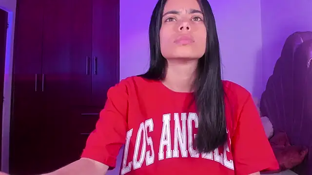 BelleVaal online show from December 2, 2025, 3:30 am