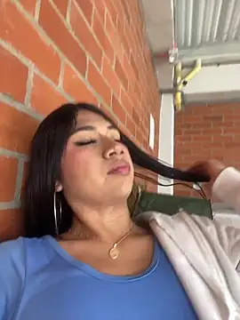 Celeste villanueva  online show from December 19, 2025, 3:03 pm